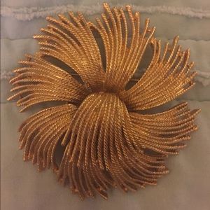 Vintage 70s brooch